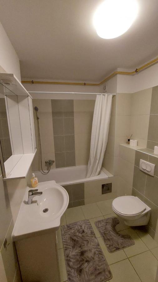 Med Man Apartmani Славонски-Брод Экстерьер фото